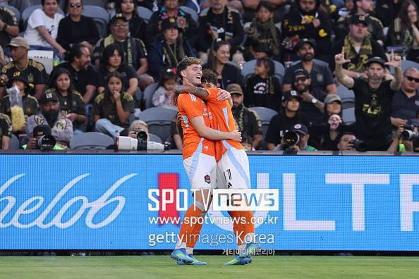[MLS REVIEW] 손흥민 '또 무득점' 10경기 연속 침묵, 시즌 9호 도움에 만족...LAFC, 휴스턴에 1-4 완패