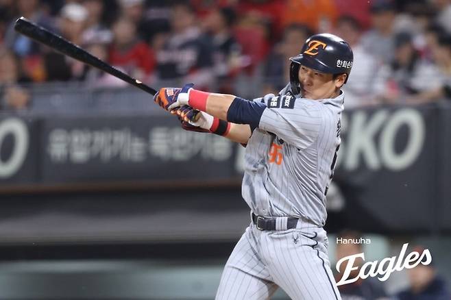 “선발 붕괴? 문제없다”→5월 팀 타율 0.335 ‘압도적 1위’…한화, 화력으로 버틴다 [SS포커스]