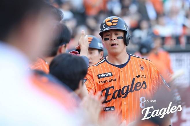 “선발 붕괴? 문제없다”→5월 팀 타율 0.335 ‘압도적 1위’…한화, 화력으로 버틴다 [SS포커스]
