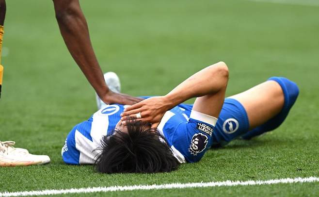 日 축구 최악의 사태…'EPL 맹활약' 최고 스타, 2026 월드컵 OUT→햄스트링 부상+최소 2개월 결장