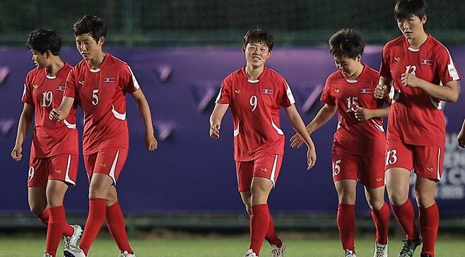 슈팅 수 北 32-1 태국, '골골골골골골' 융단 폭격 6-0 대승→준결승행…북한 女 U-17 대표팀 월드컵 티켓 확보