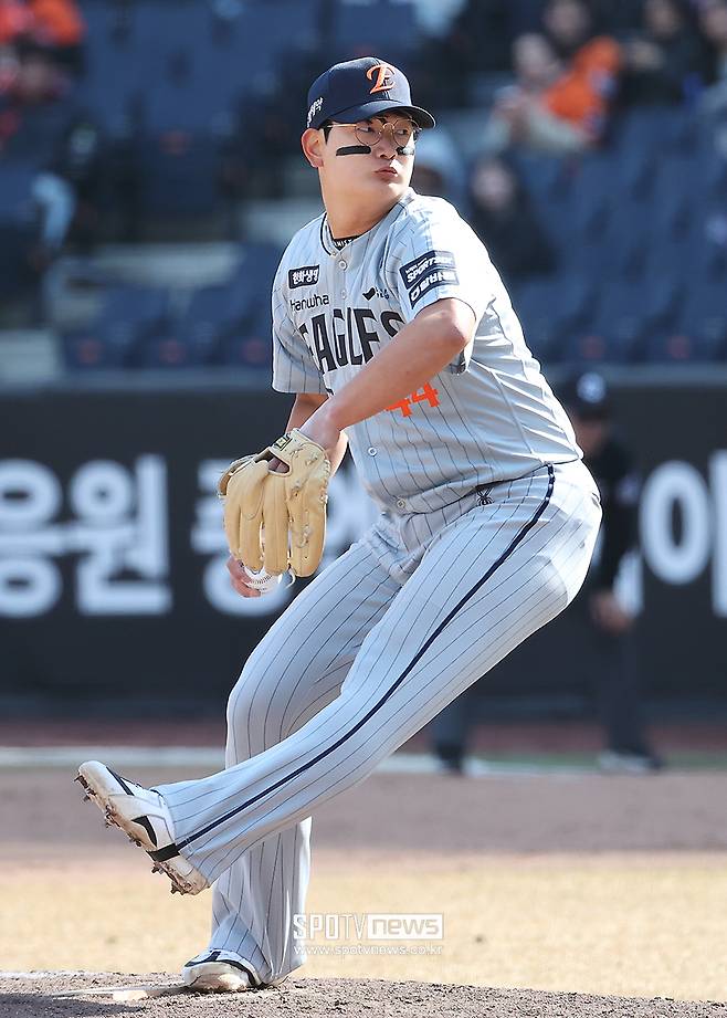 김경문이 김서현이 준다는 기회, 한화가 져야 만들어지나… 지독한 딜레마, 운명의 날 다가온다
