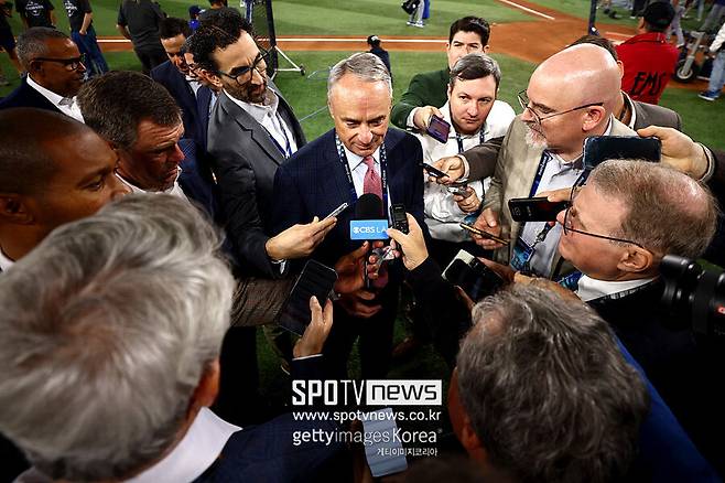 노시환-원태인 MLB 도전 대형 암초? 협상조차 시도 못한다고? 미국이 심상치 않다