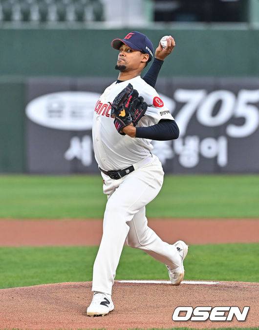 '19G 연속 5이닝+' 1선발의 배신인가...롯데 로드리게스, 4⅔이닝 4사구 6개 남발 5실점 강판 [오!쎈 부산]