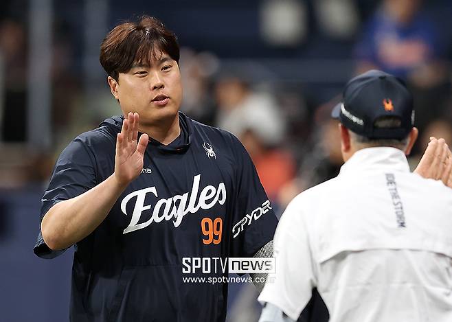 한화 시즌 첫 승승승 질주! 김경문 감독