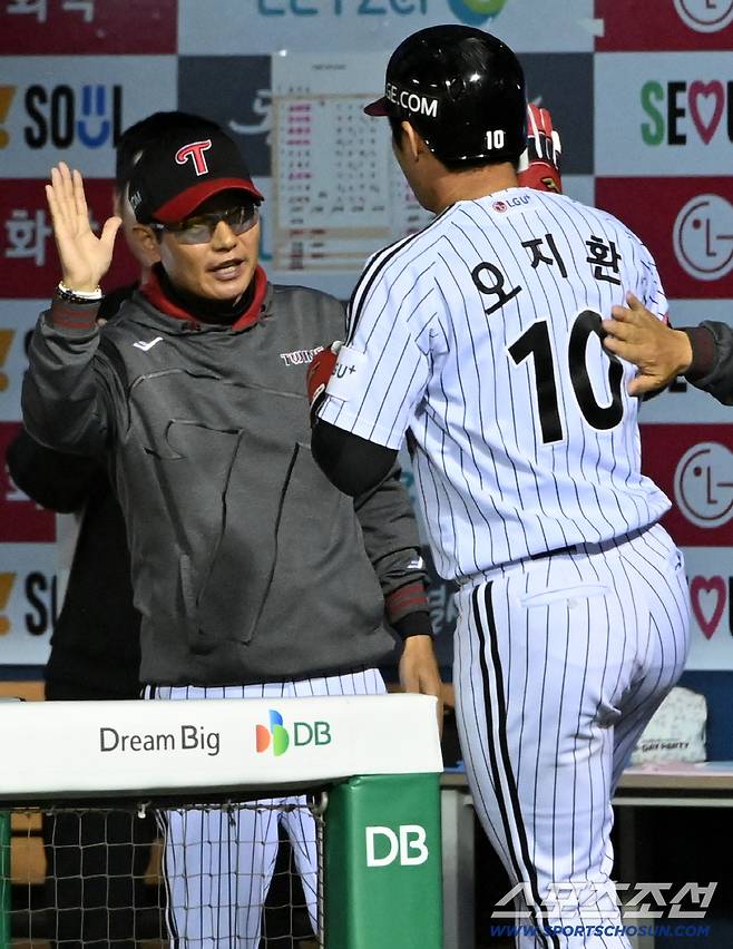 와! 35일만의 홈런포가 1점차 쐐기포라니…'5월 타율 3할' 오지환 부활의 시작점 될까 [SC피플]