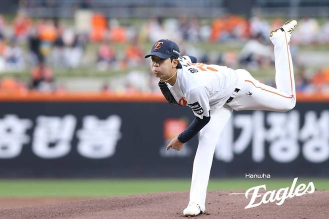 '2군 강등→ERA 0.75' 한화 황준서, '7이닝을 79구로 지웠다'... '미완의 1순위' 시간이 올까