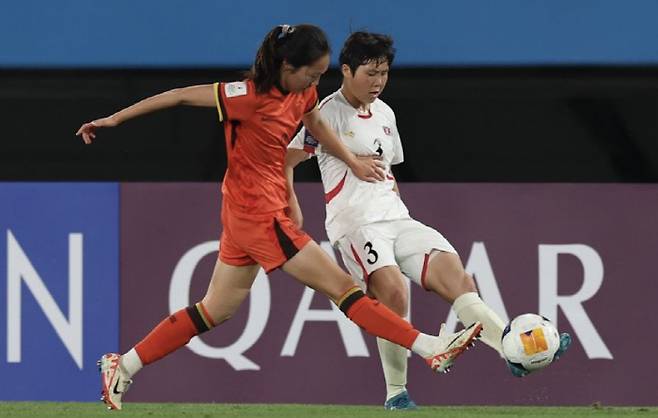 '0-2→2-2 잘 따라잡았는데…' 中 눈물 펑펑, 北 '해트트릭'에 당했다…'U-17 女 결승 진출 실패→월드컵 출전권은 확보'