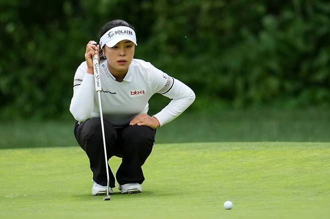 ‘장타 여왕’ 윤이나, 282야드 폭발... LPGA 데뷔 첫 승 정조준