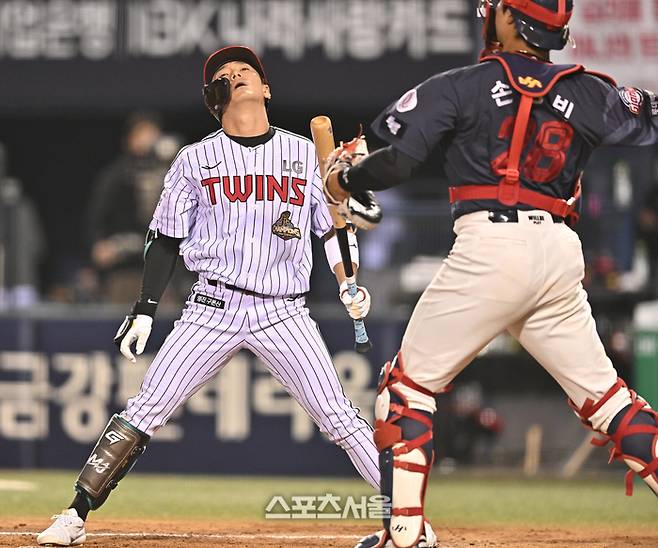 “감독, 코치 비난해달라” LG 주전 야수 ‘타격 부진’→염갈량, 본인 탓으로 돌렸다 [SS시선집중]
