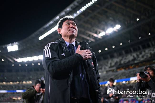 일본 사령탑이 '월드컵 명단 발표' 도중 눈물 흘린 이유…