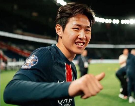 '이강인보다 더 적게 뛰었는데'…PSG 뎀벨레, 리그1 올해의 선수 수상→