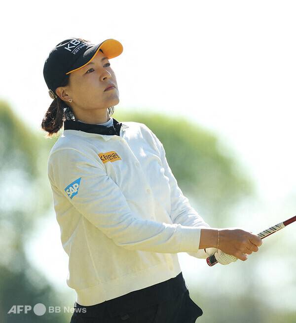 64타 몰아친 전인지, 크로거 퀸시티 2R서 '86계단 껑충' [LPGA]