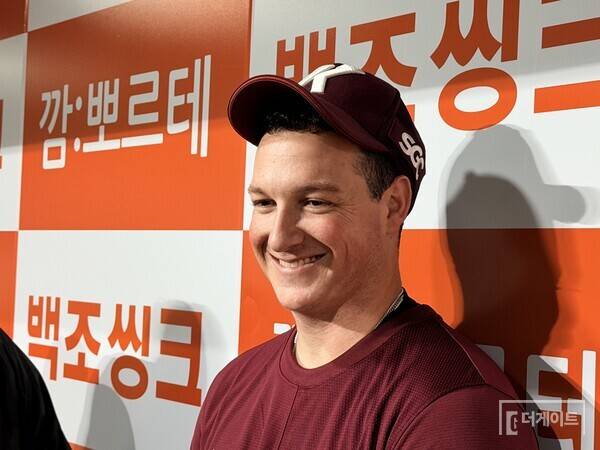 수술로 1년 날리고, 비자로 3주 날리고...온 우주 '억까'에도 굴하지 않은 로젠버그, 마침내 NC전 선발 출격