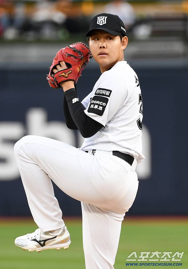 '1위인데' KT 이강철 감독의 한숨…소형준 복귀