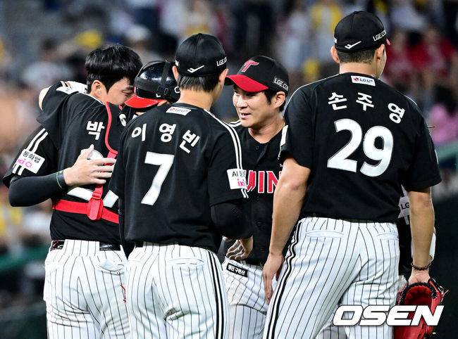 결단 내렸다. '2G 연속 만루홈런 허용' 52억 장현식 2군행...홍창기-신민재 테이블세터 복귀, LG 라인업