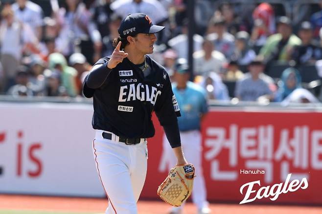 한화 3연승, 이젠 5할이다→'RYU 출격' 1위 상대 첫 싹쓸이 도전!…