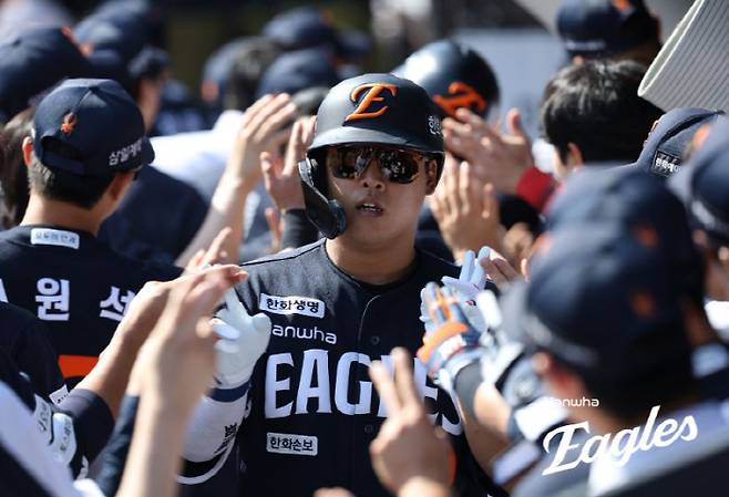 강백호 멀티 3점포·화이트 6이닝 1자책 쾌투…한화 3연승 질주
