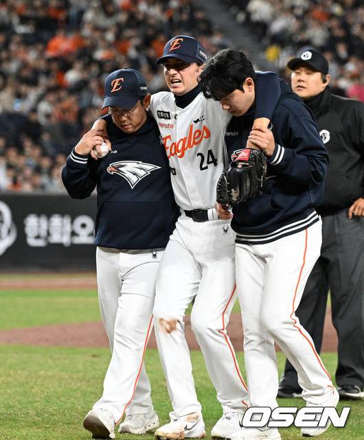 한화 드디어 1선발 왔다! 이런 투수가 6주 없었다니…화이트, 6⅓이닝 4K 1자책점 완벽 복귀전 [오!쎈 수원]