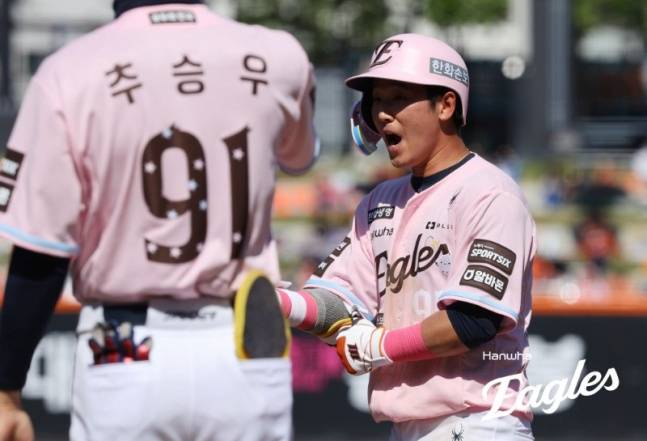 '리그 최다' 반복되는 낮 2시 게임에도 훈련 자청, 한화 4연속 위닝시리즈엔 이유가 있다