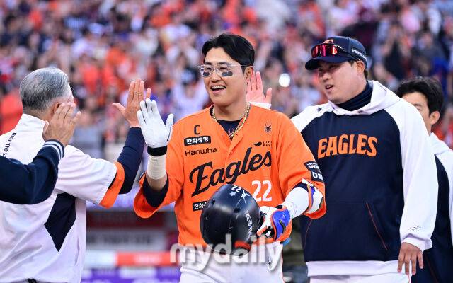 '한화 진짜 무섭네' 41홈런 157타점 페문강노허 말고 또 있다, 90억 캡틴 언제 오나…