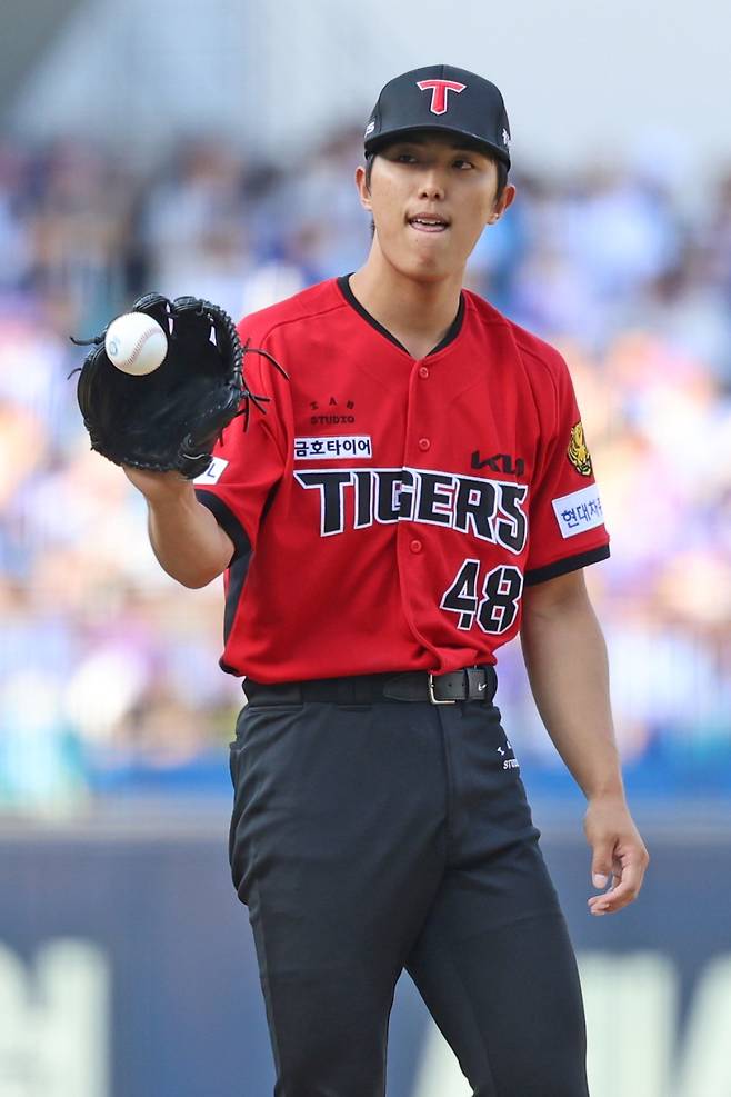 사령탑 '최후통첩'에 KIA 국대 에이스 '대반전', 왜 패전에도 KIA 팬들은 박수를 보냈나