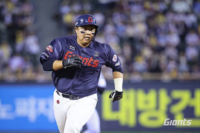 ‘비거리 130m·타구속도 174.4㎞’ 롯데 한동희, 연속경기 홈런포 발사 [SD 잠실 라이브]