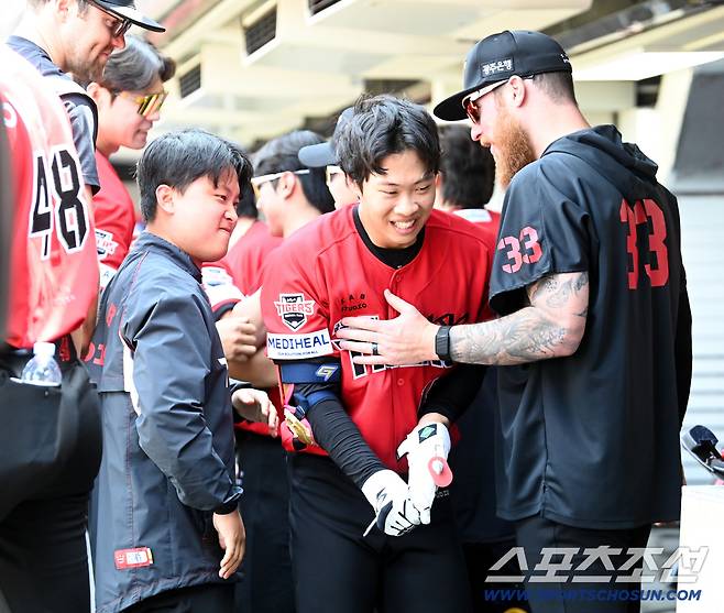 'KIA 역대 최초' 서막에 불과했다, 김도영 또 키울 줄이야…고작 19살, 역대 2위 기록 갈아치울까
