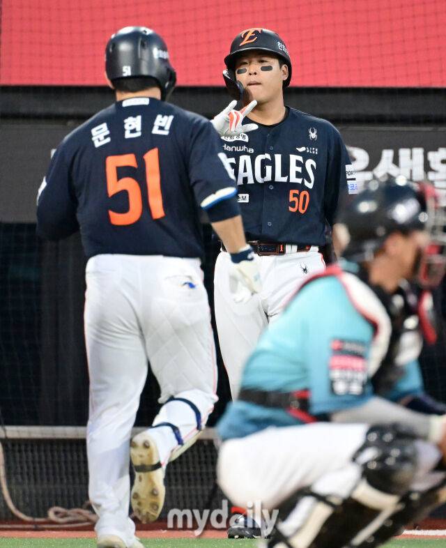“(하)주석이 형도 오고 (채)은성이 형도 온다” 강백호가 기대하는 더 강한 한화…그러나 쿠싱은 안 돌아온다