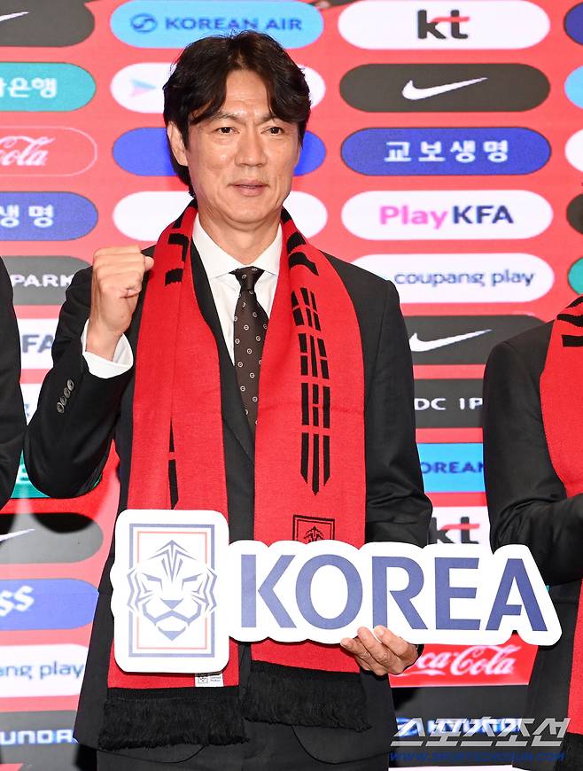 벤투가 인정했고, 정경호가 키웠다...'월드컵 깜짝 발탁' 이기혁은 누구? 홍명보 감독, 직접 밝힌 이유