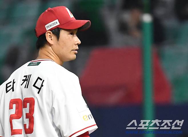 차라리 없는게 낫다? 절반이 '교체' 고민중 → 기회는 단 1번! 외인 1호 나왔는데…'실망감 절절' 아쿼는 잠잠한 이유