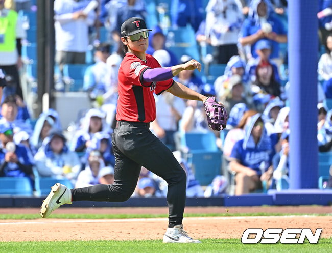 43G만에 첫 실책...'30홈런-30도루-30실책' 천재는 어떻게 수비요정으로 거듭났나