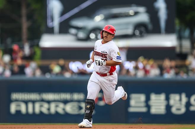 '와 138.7m 대형 아치' KIA 거포 유망주 터졌다! 박상준, 15G 만에 데뷔 첫 홈런 [광주 라이브]
