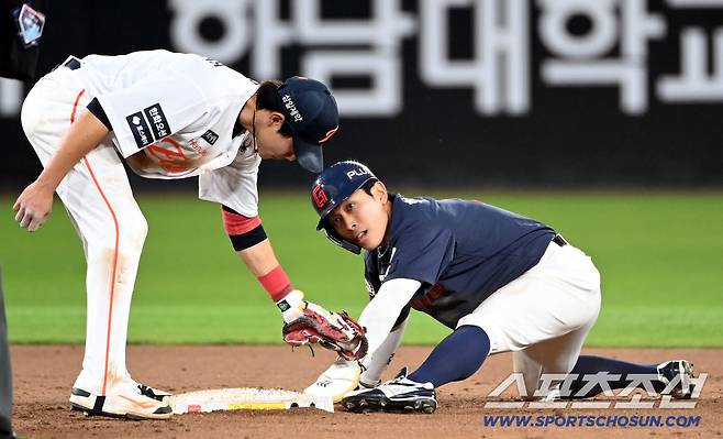 '8회 3도루 유린' 한화, 대형 포수 허인서만의 잘못일까 → 롯데는 그럼 7회까지는 왜 안 뛰었을까 [대전 현장]