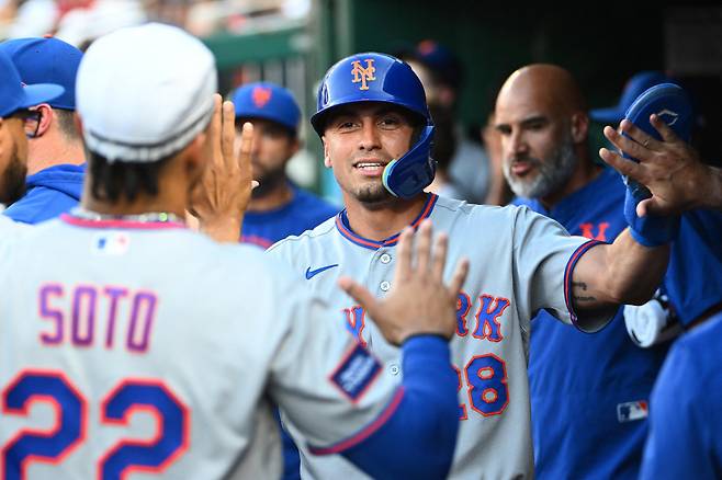 [MLB 레코드]연장 12회 10점 '폭격'…43년 만의 진기록 주인공 된 NYM, 같은 기록 KBO도 있다?