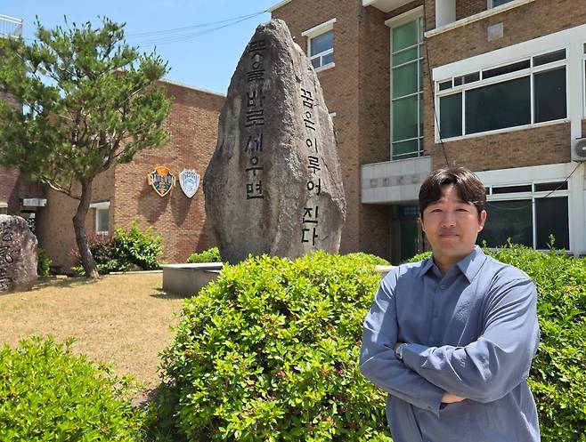 [오피셜] ‘남아공 월드컵 16강 주역’ 국가대표 출신 미드필더 김정우 감독, 강원 U-18 팀 새 사령탑 부임