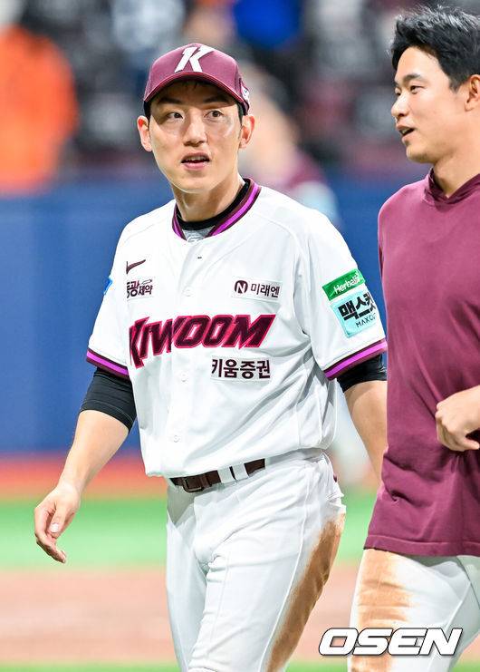 키움, 서건창과 2년 총액 6억 비FA 다년계약 “팀에서 보여준 헌신과 책임감 높이 평가” [공식 발표]