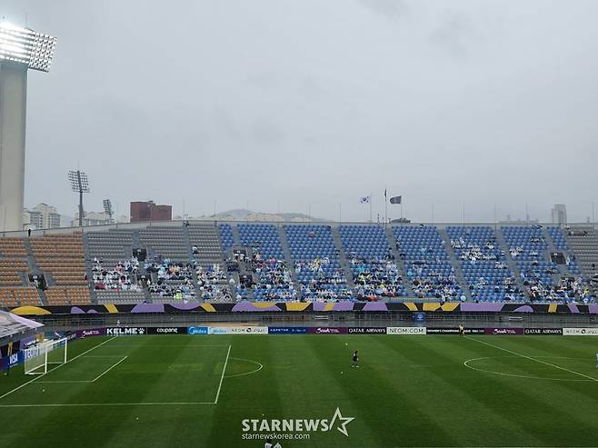 수원FC 위민, 北 내고향 꺾으면 결승서 '日 명문' 만난다... 도쿄, 4강서 멜버른 3-1 격파 [수원 현장]