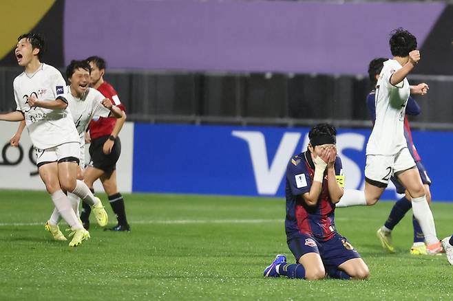 [현장 REVIEW] '북한에 설욕 실패' 지소연 PK 실축+전반 골대 2번...수원FC, 내고향축구단에 1-2 역전패 → AWCL 결승행 좌절