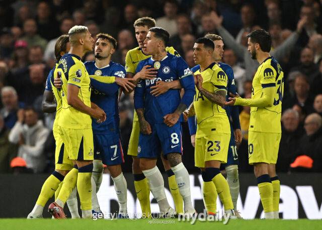 '강등권 싸움' 토트넘 감독, 손흥민 토트넘 최대 업적 평가절하…