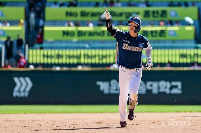 '8위 사령탑' 결국 칼 빼들었다→밤 10시 넘어 호텔서 '단체 특타' 돌입