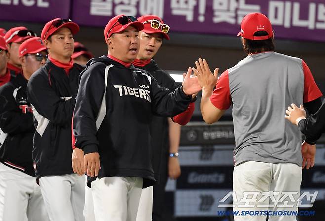 누가 대진을 이렇게 짠 거야...1위 싸움만 재밌냐, KIA-SSG-두산-한화도 박터진다