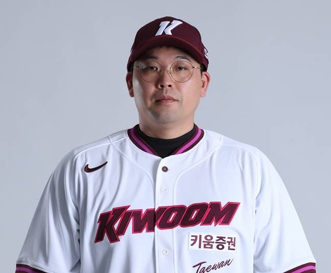 '한화 출신' 김태완 키움 타격코치, 전격 사임