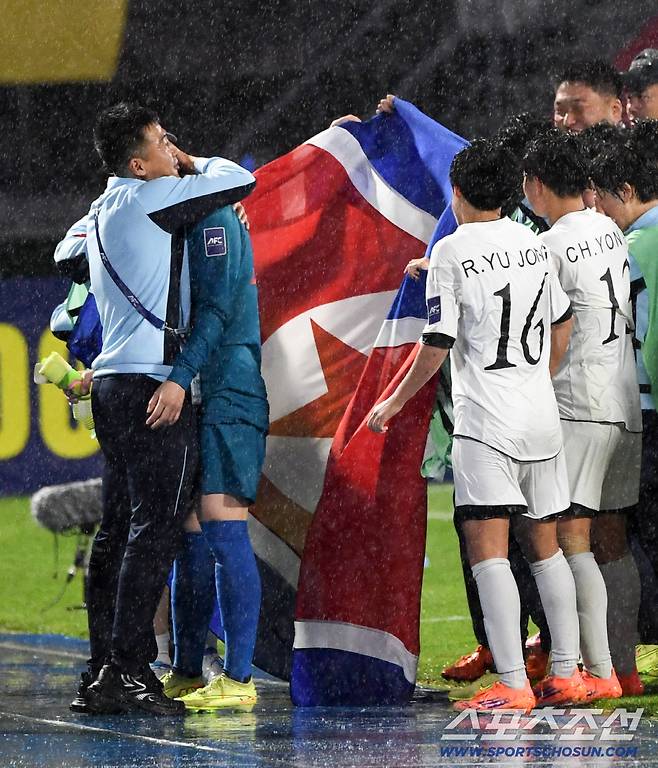 '수원FC 위민은 울고 있는데' 정동영 통일부 장관