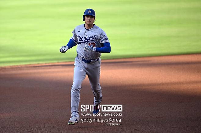 김혜성 송구→오타니 포효, 5이닝 무실점 ERA 0.73+솔로 홈런까지…'다저스 불펜 29이닝 무실점' 샌디에이고에 4-0 완승