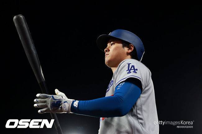 '홈런 치고 무표정이었는데' 김혜성 1루 송구→'병살 플레이' 완성…“슈퍼스타 얼굴에 기쁨 뿜어져 나와