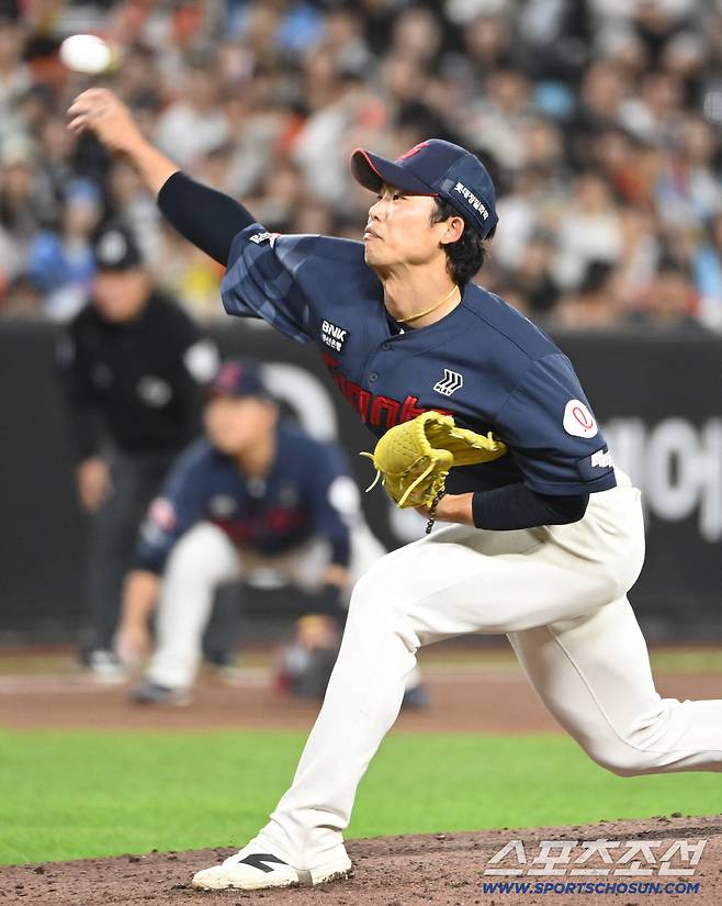 롯데, 한화전 두 판 다 이겼다! 8-2 완승 → 이제 빠따도 무섭다. 현도훈은 감격의 첫 홀드! [대전 현장]