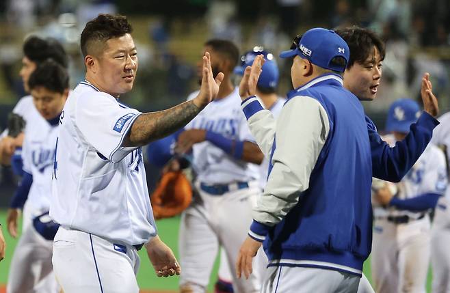 프로야구 삼성, 단독 1위... KBO 역대 최소경기 400만 관중 돌파