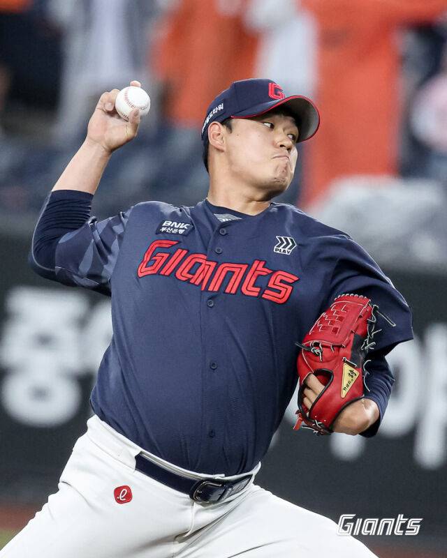 실책은 유격수가 했는데, 이런 대인배 봤나…