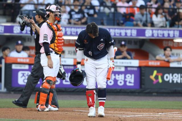왕옌청 'KKKKKK' 7이닝 2실점 쾌투→다승 공동 1위 등극, 한화 드디어 패패패 끊었다!…두산 3실책 실화냐 [MD대전]
